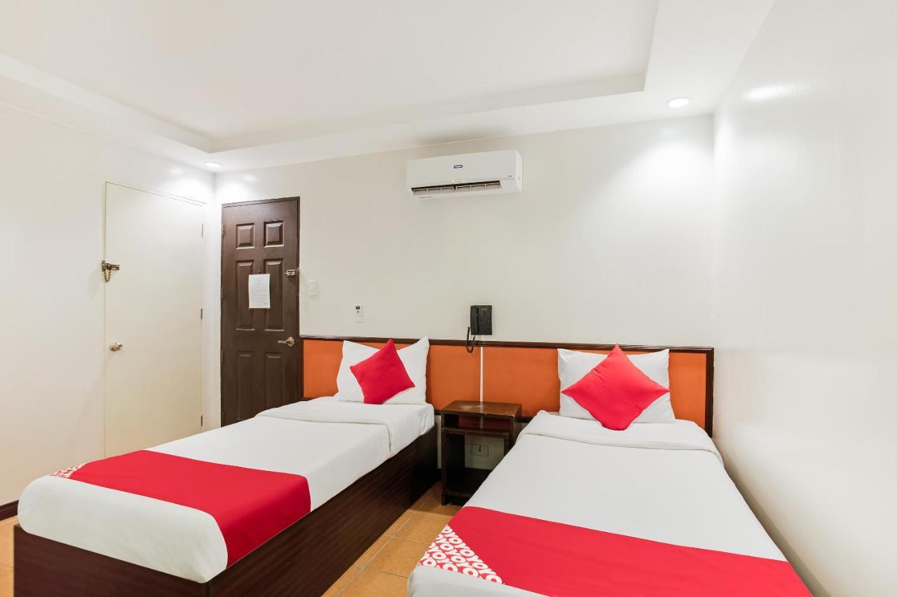 Oyo 394 Tagaytay Haven Hotel - Mendez Tagaytay City Kültér fotó