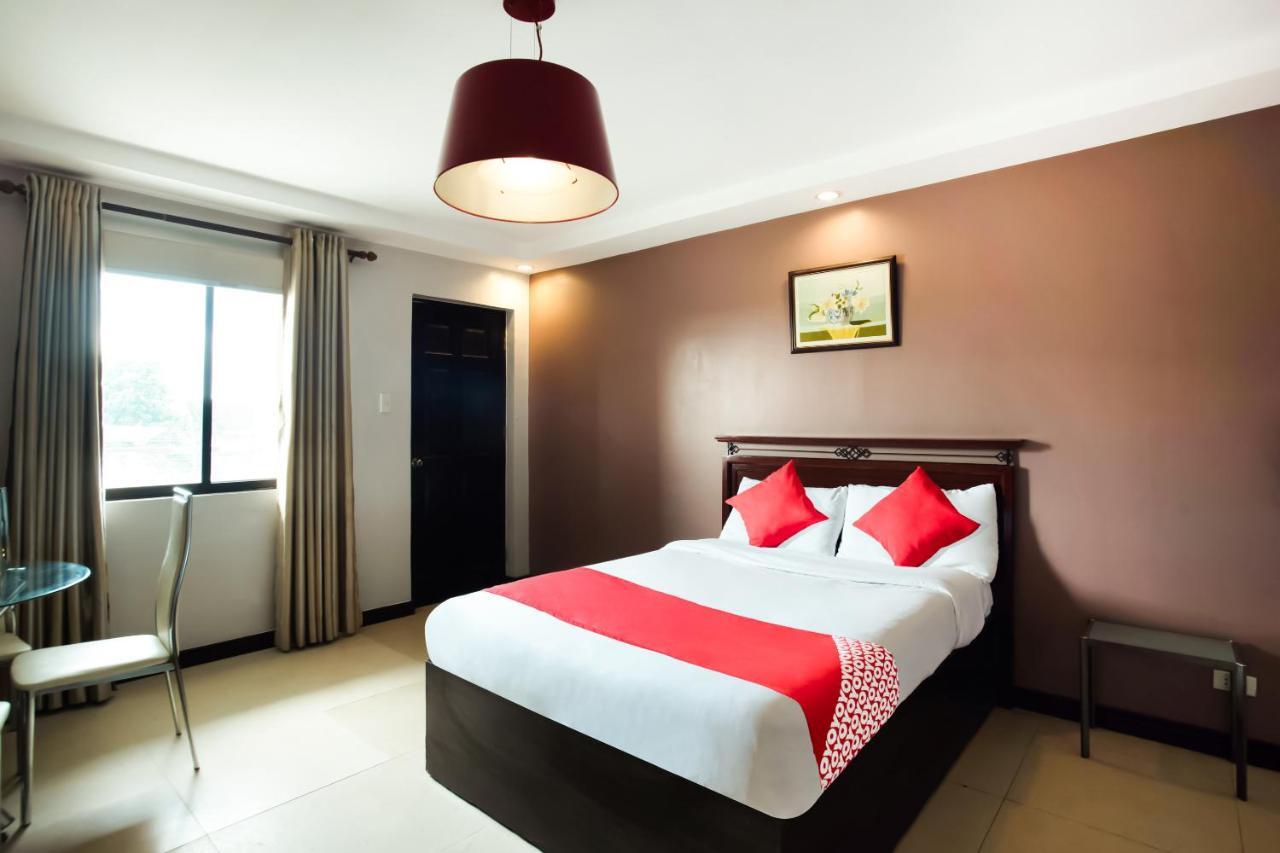 Oyo 394 Tagaytay Haven Hotel - Mendez Tagaytay City Kültér fotó