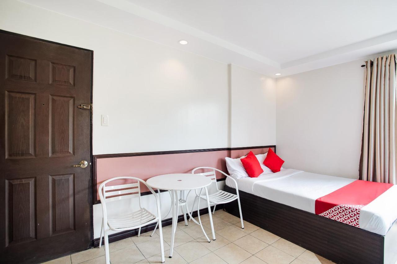 Oyo 394 Tagaytay Haven Hotel - Mendez Tagaytay City Kültér fotó